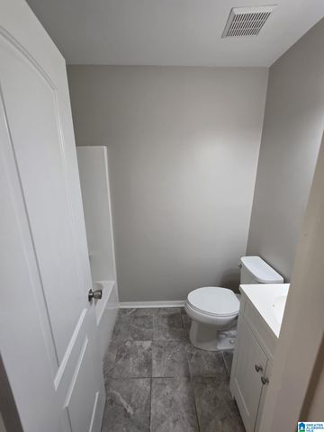 7833 LAKE AVENUE, Leeds, AL 35094