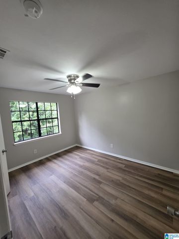7833 LAKE AVENUE, Leeds, AL 35094