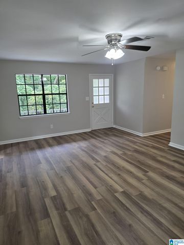 7833 LAKE AVENUE, Leeds, AL 35094