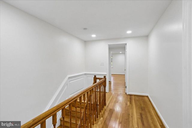9812 CANAL RD, Montgomery Village, MD 20886