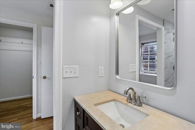 9812 CANAL RD, Montgomery Village, MD 20886