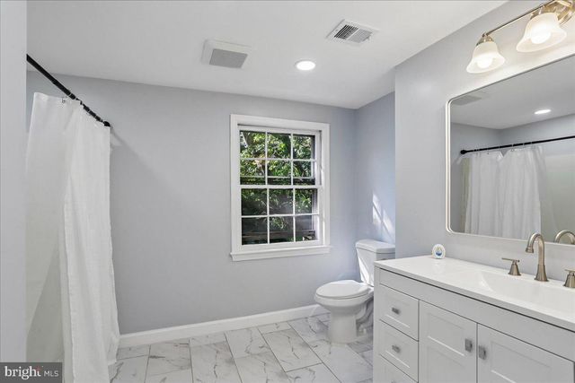 9812 CANAL RD, Montgomery Village, MD 20886