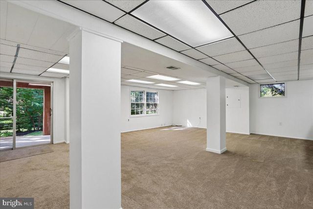 9812 CANAL RD, Montgomery Village, MD 20886