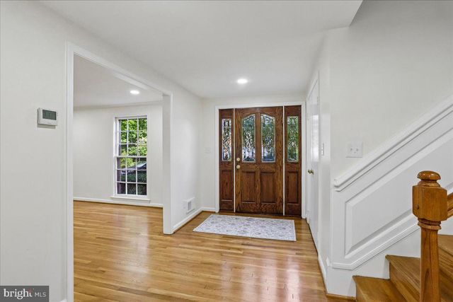 9812 CANAL RD, Montgomery Village, MD 20886