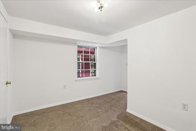 9812 CANAL RD, Montgomery Village, MD 20886