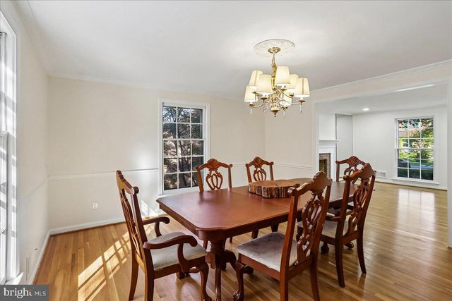 9812 CANAL RD, Montgomery Village, MD 20886