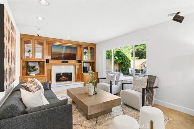 28162 Palmada, Mission Viejo, CA 92692