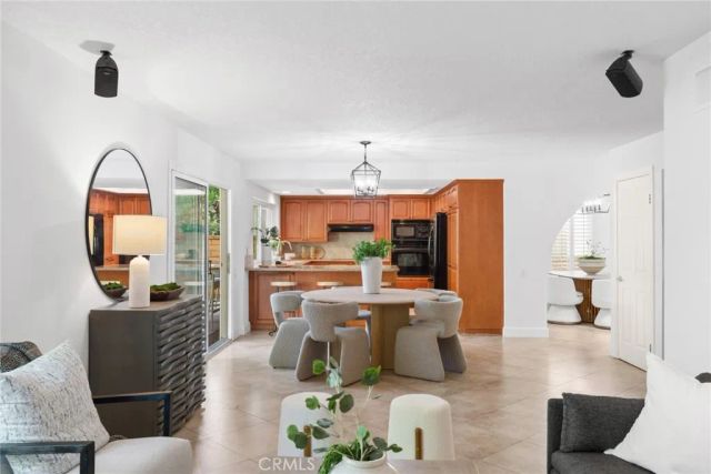 28162 Palmada, Mission Viejo, CA 92692