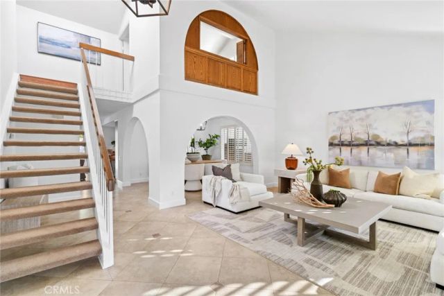 28162 Palmada, Mission Viejo, CA 92692
