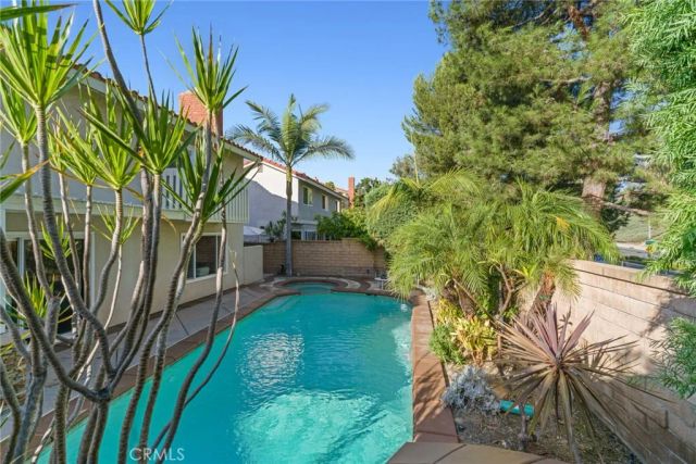 28162 Palmada, Mission Viejo, CA 92692