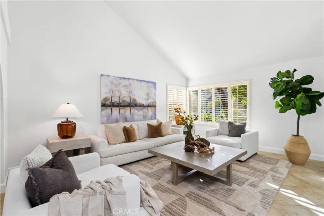 28162 Palmada, Mission Viejo, CA 92692