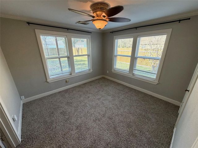 1514 Avenue F, Danbury, TX 77534