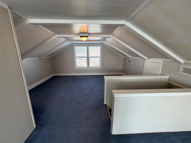 1514 Avenue F, Danbury, TX 77534