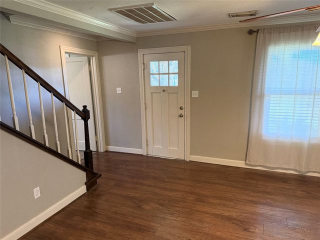 1514 Avenue F, Danbury, TX 77534