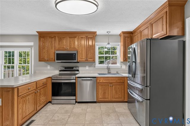 4105 Old Nottingham Rd, Quinton, VA 23141
