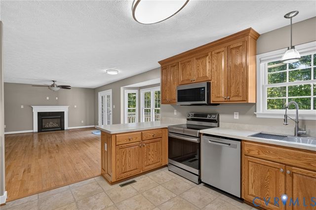 4105 Old Nottingham Rd, Quinton, VA 23141