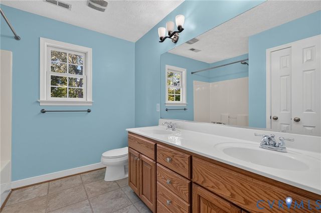 4105 Old Nottingham Rd, Quinton, VA 23141