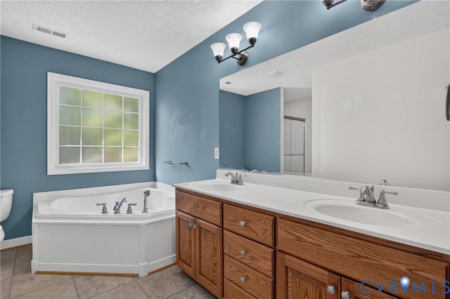 4105 Old Nottingham Rd, Quinton, VA 23141