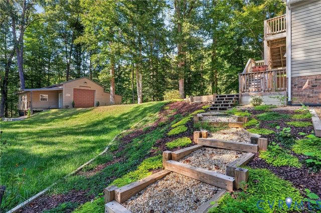 4105 Old Nottingham Rd, Quinton, VA 23141