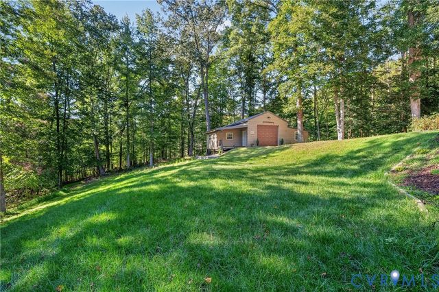 4105 Old Nottingham Rd, Quinton, VA 23141