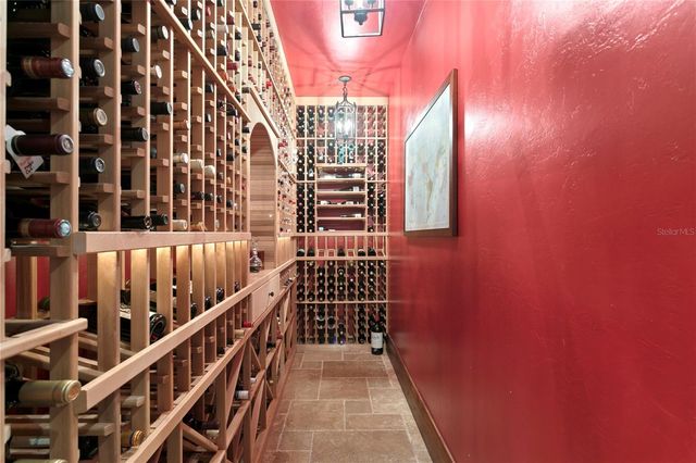 25 W SPANISH MAIN STREET, Tampa, FL 33609