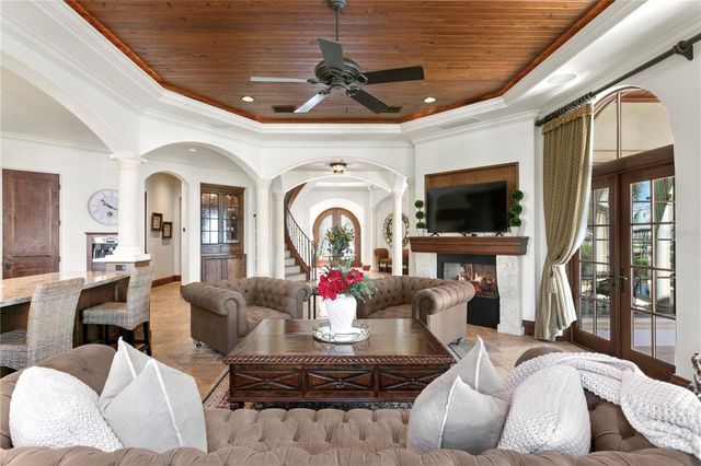 25 W SPANISH MAIN STREET, Tampa, FL 33609