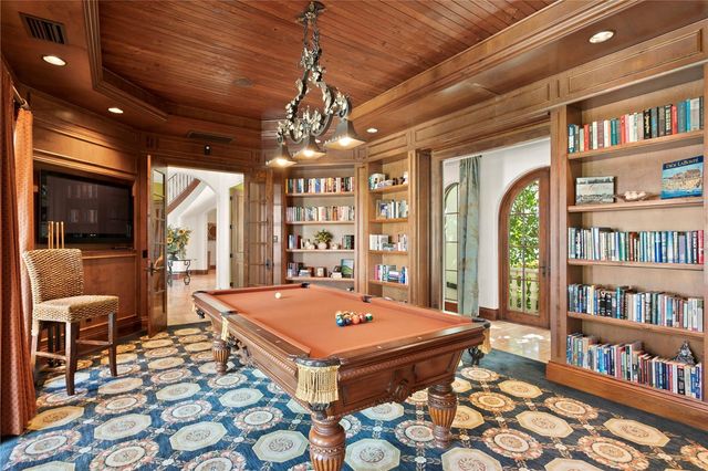 25 W SPANISH MAIN STREET, Tampa, FL 33609