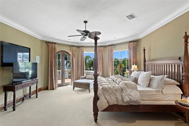 25 W SPANISH MAIN STREET, Tampa, FL 33609