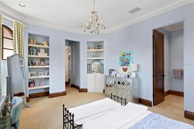 25 W SPANISH MAIN STREET, Tampa, FL 33609