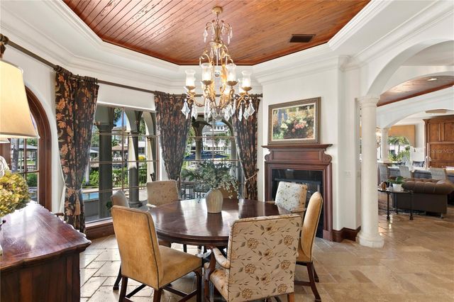 25 W SPANISH MAIN STREET, Tampa, FL 33609