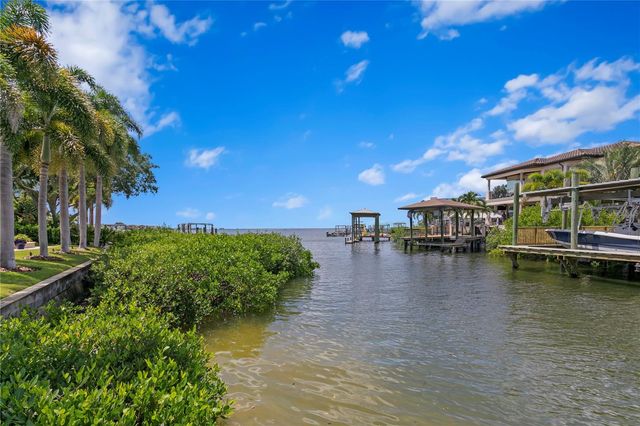 25 W SPANISH MAIN STREET, Tampa, FL 33609