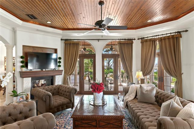 25 W SPANISH MAIN STREET, Tampa, FL 33609