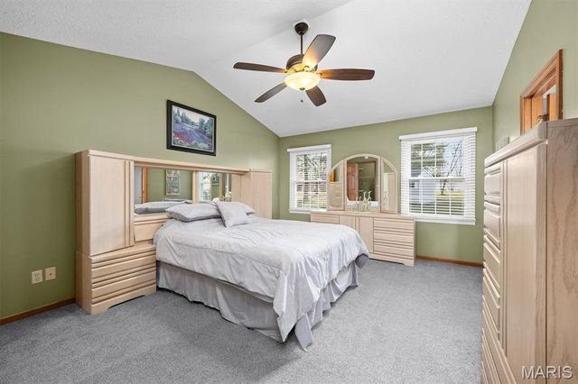 160 Coventry Way, Highland, IL 62249