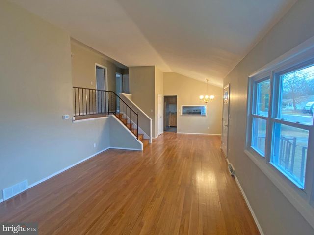 21 MERION RD, Newark, DE 19713