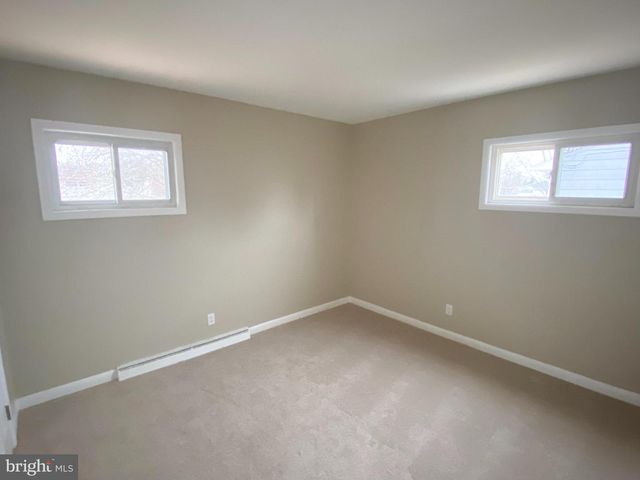 21 MERION RD, Newark, DE 19713