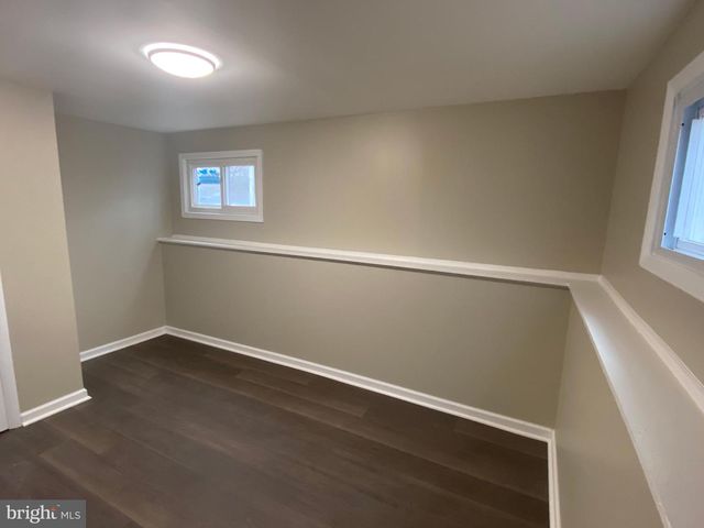 21 MERION RD, Newark, DE 19713