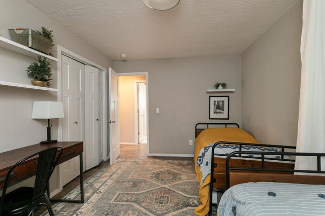 1121 S John Avenue, Springfield, MO 65804