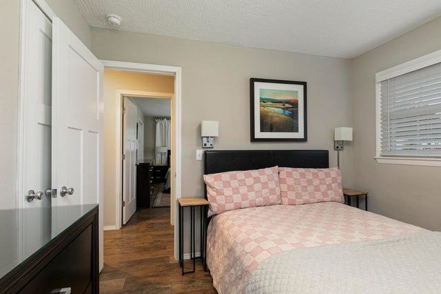 1121 S John Avenue, Springfield, MO 65804