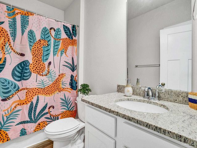 3962 Whitetail Ln, Pensacola, FL 32526