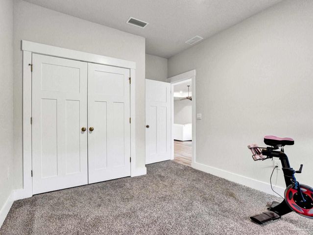 3962 Whitetail Ln, Pensacola, FL 32526