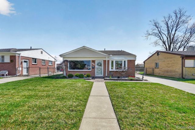 15675 Mulberry Street, Southgate, MI 48195