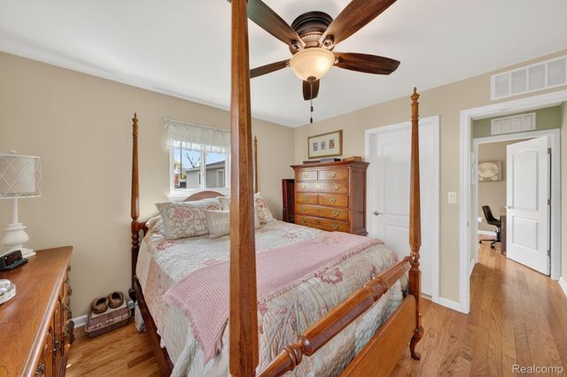 15675 Mulberry Street, Southgate, MI 48195