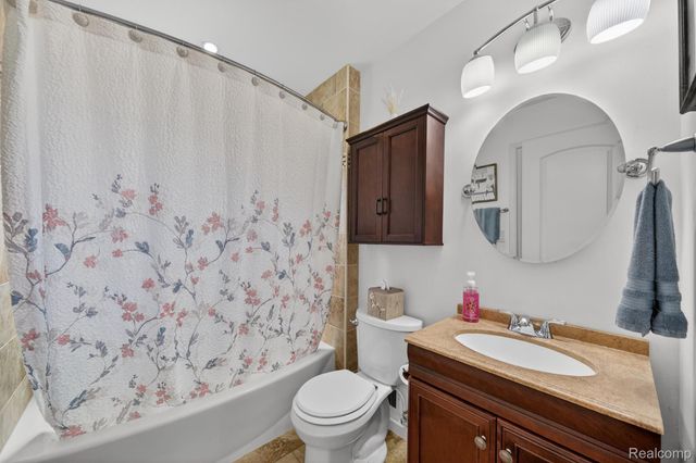 15675 Mulberry Street, Southgate, MI 48195