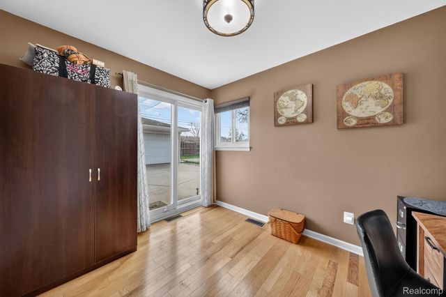 15675 Mulberry Street, Southgate, MI 48195