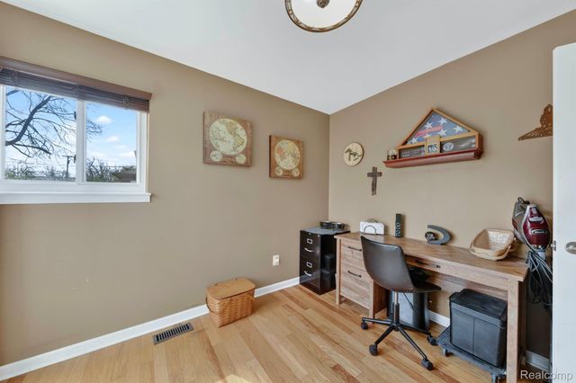 15675 Mulberry Street, Southgate, MI 48195