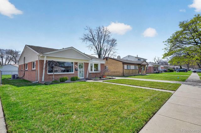 15675 Mulberry Street, Southgate, MI 48195