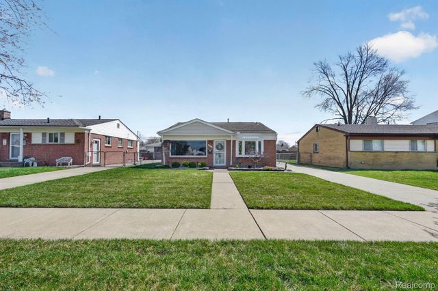 15675 Mulberry Street, Southgate, MI 48195