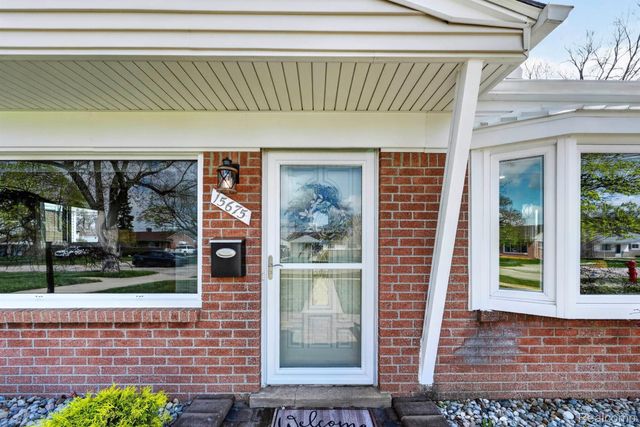 15675 Mulberry Street, Southgate, MI 48195