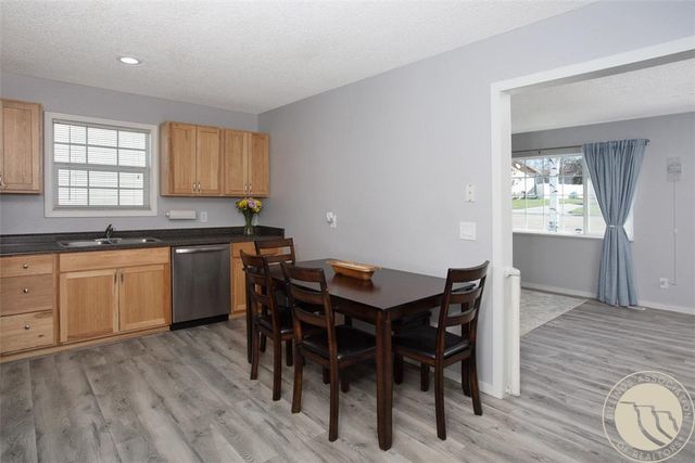 2012 Phoebe Dr, Billings, MT 59105