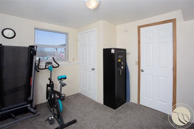 2012 Phoebe Dr, Billings, MT 59105